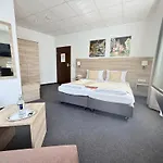 Hotell Hohenstaufen 3*