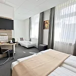 Hohenstaufen Hotel