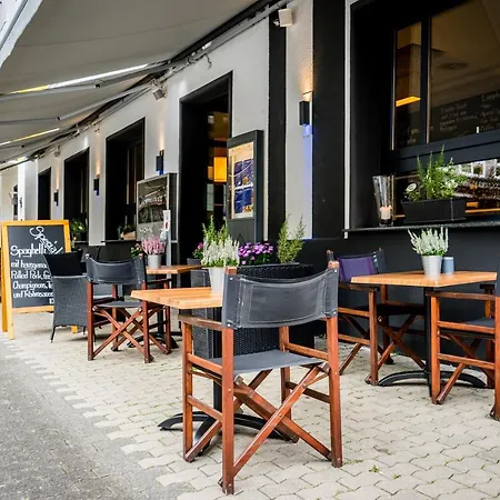 Hohenstaufen Hotel