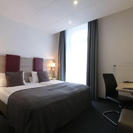 Hohenstaufen Hotel 3*