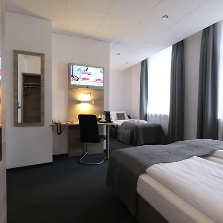 Hohenstaufen 3*