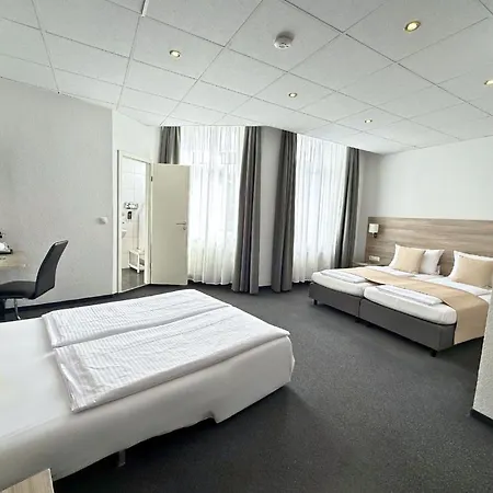 Hohenstaufen 3* Koblenz (Rhineland-Palatinate)