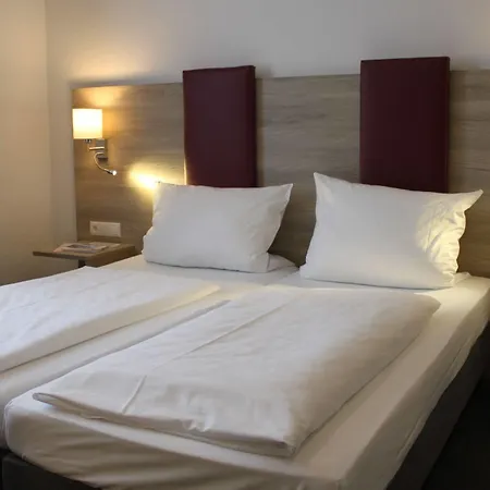 Hohenstaufen Hotel 3*