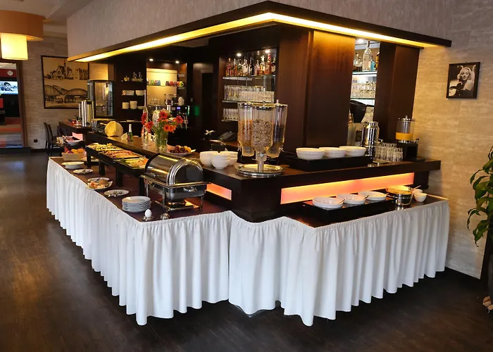 Hohenstaufen Отель